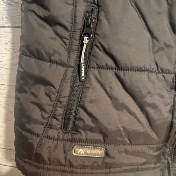 Women’s Summit Black Montain Puffer Vest - Picture 3 of 8